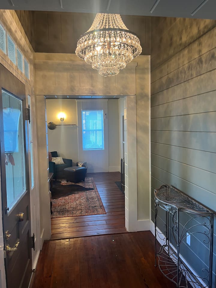 Historic Downtown Cypress- 3 Bedroom, 2 Bath - Muscle Shoals, AL