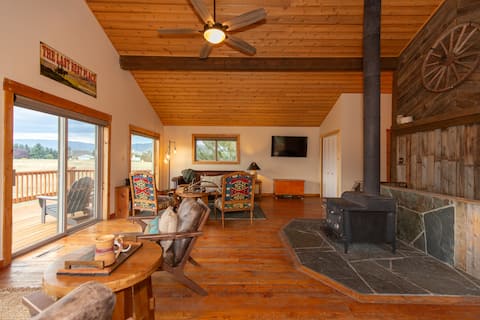 Top performing Airbnb: Stonefly Retreat | Steps from Loch Leven Fishing in Pray