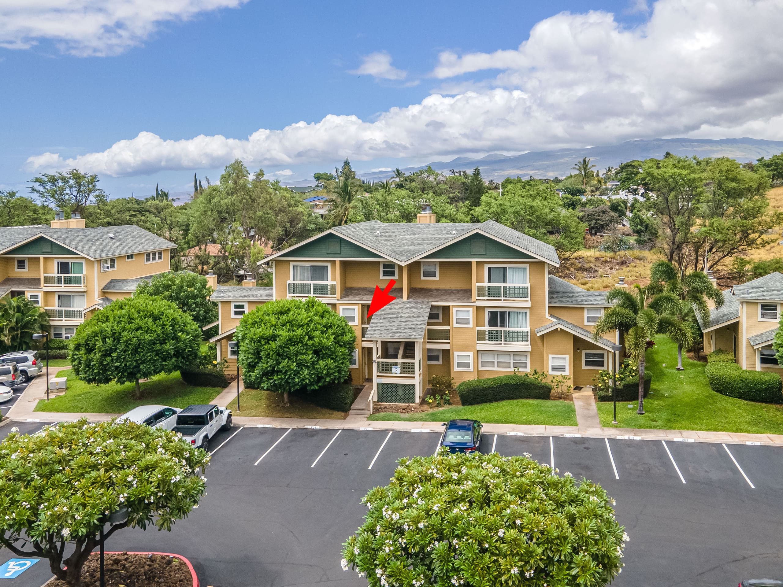 Spacious Condo with AC, Pool, Hot Tub, Near Beach - Photo 50
