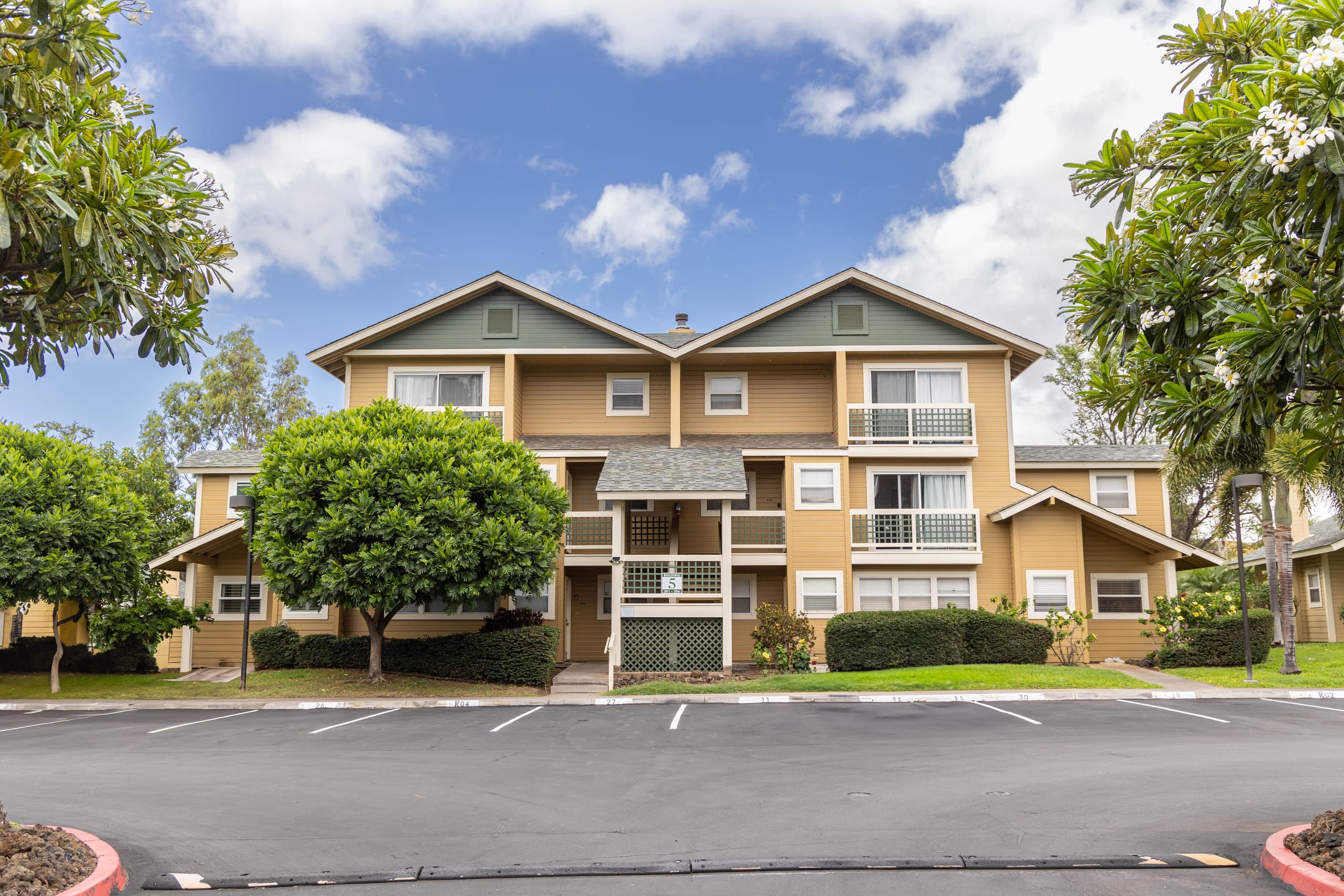 Spacious Condo with AC, Pool, Hot Tub, Near Beach - Photo 48