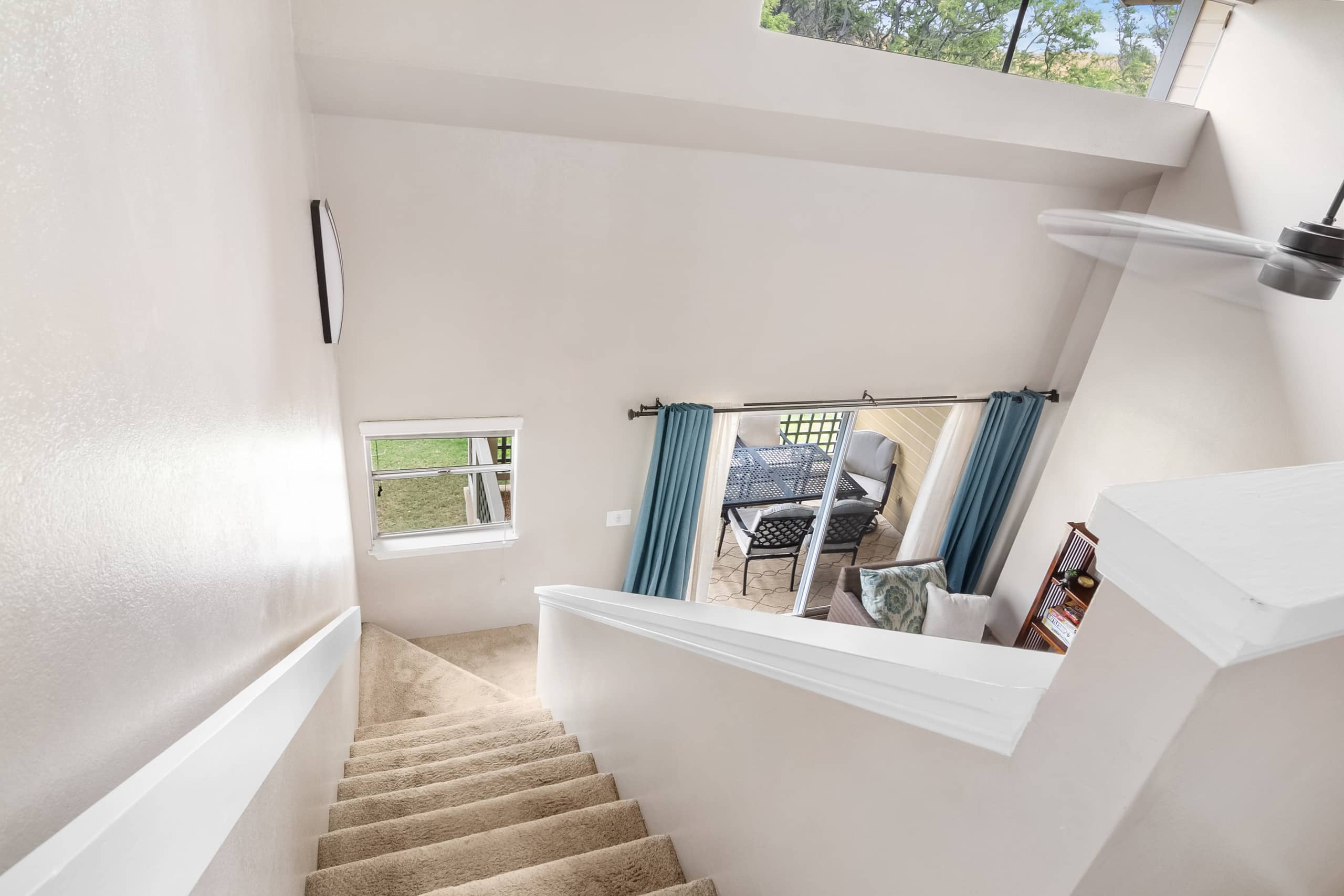 Spacious Condo with AC, Pool, Hot Tub, Near Beach - Photo 58