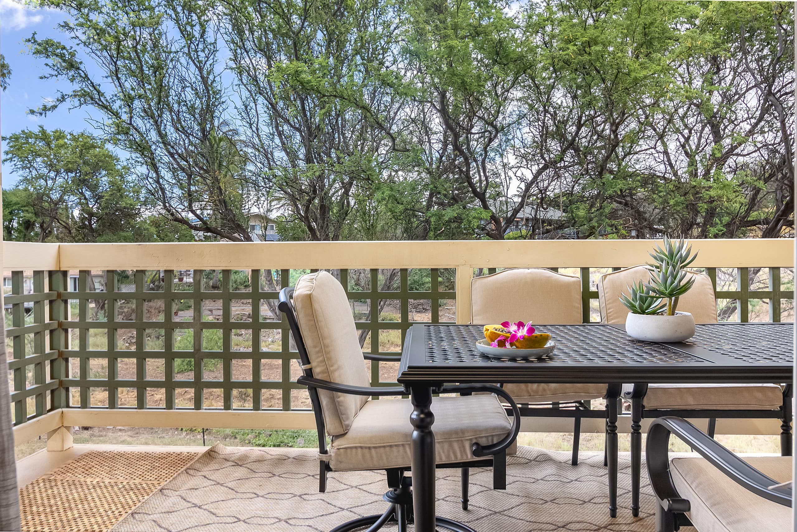 Spacious Condo with AC, Pool, Hot Tub, Near Beach - Photo 46