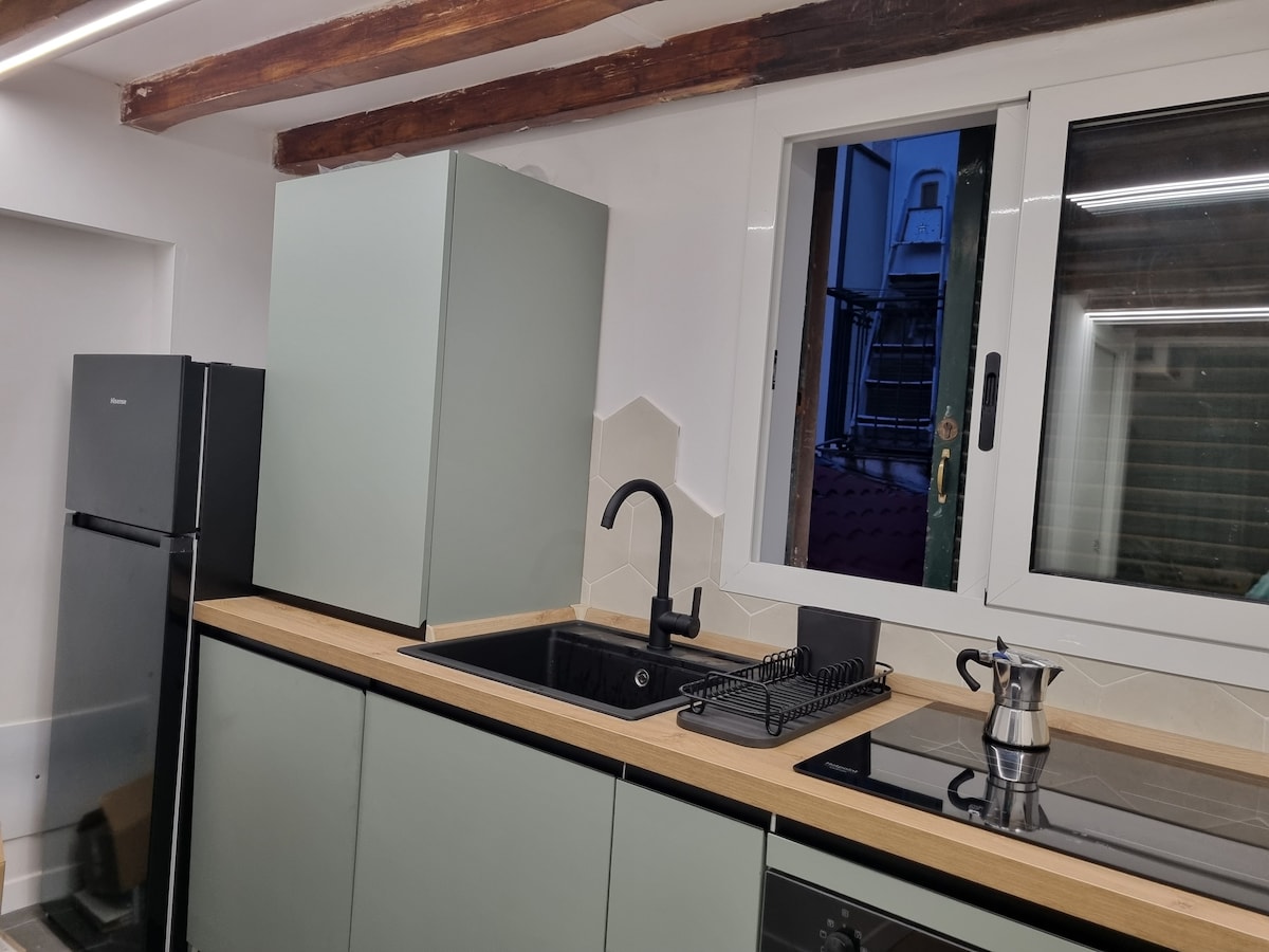 Top Airbnb: Trastevere stunning 2 floor apt! à Roma