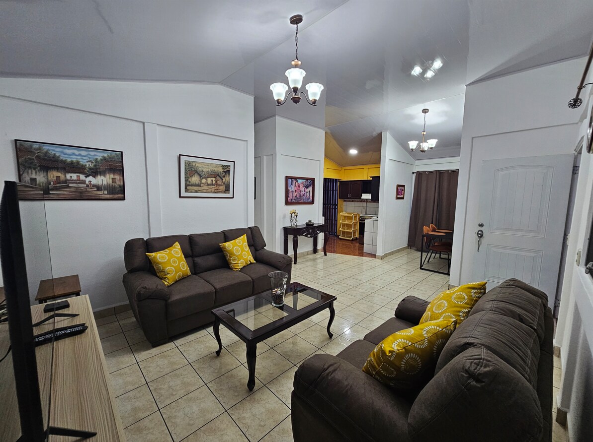 Las Colinas Home — 3 bedroom vacation rental in Esquipulas