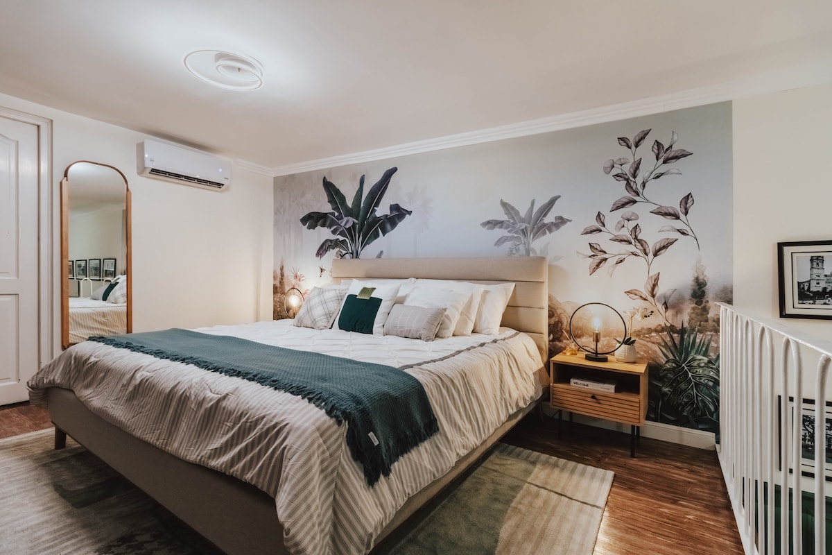 Mezzanine bedroom with king-size bed