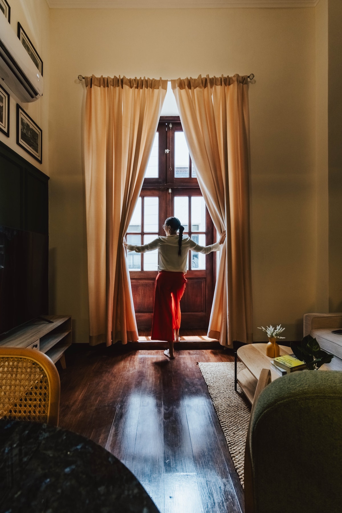 Interior view of the loft in Casco Antiguo