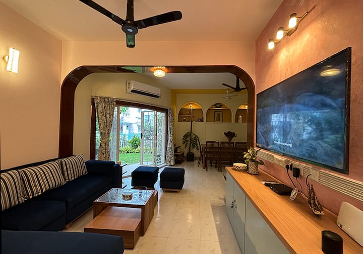 Charming Room Near City Center Mall & Metro - Kolkata