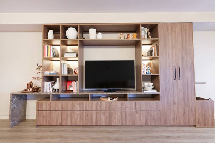 Chic Family Retreat: 3 brdm, 3 bath, Free Carpark gallery image 3