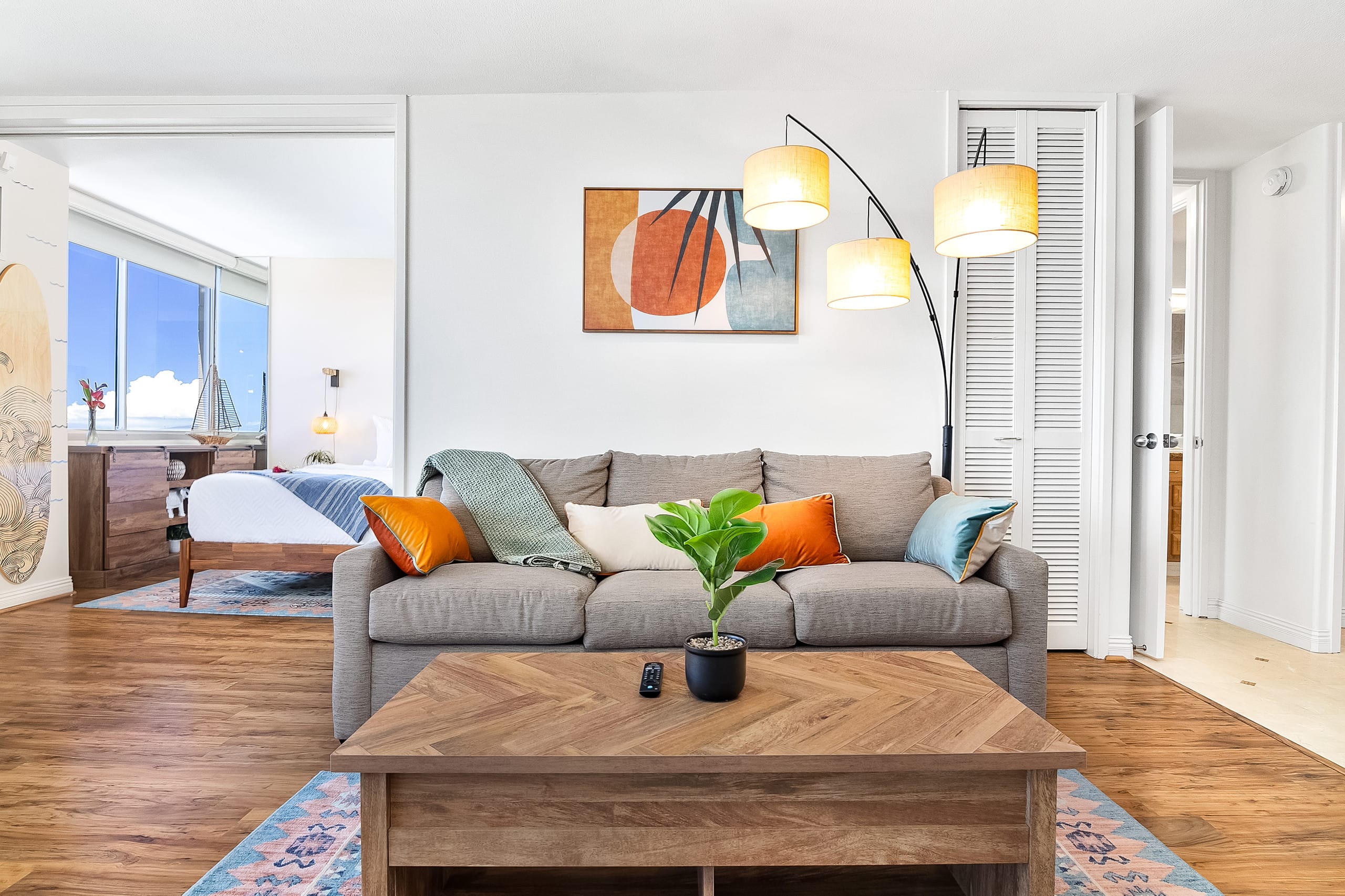 Breathtaking Condo w/ 2 pools - Image 47
