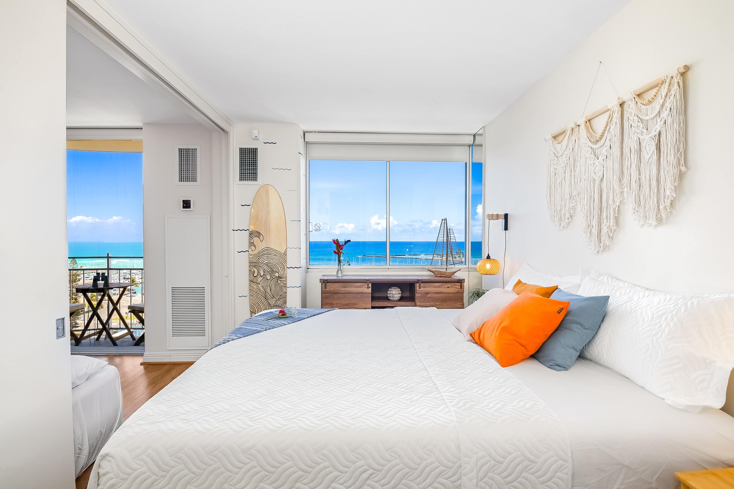 Breathtaking Condo w/ 2 pools - Image 1