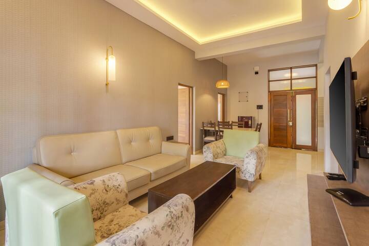 Living room image 4