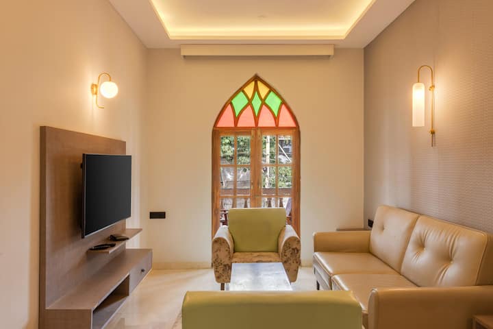 Living room image 1