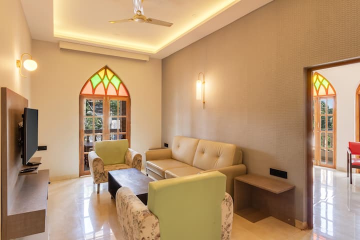 Living room image 2