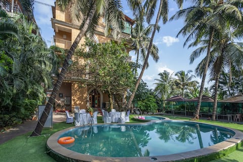 Claudio's 3 bed-Hot tub near Parra Coconut Road