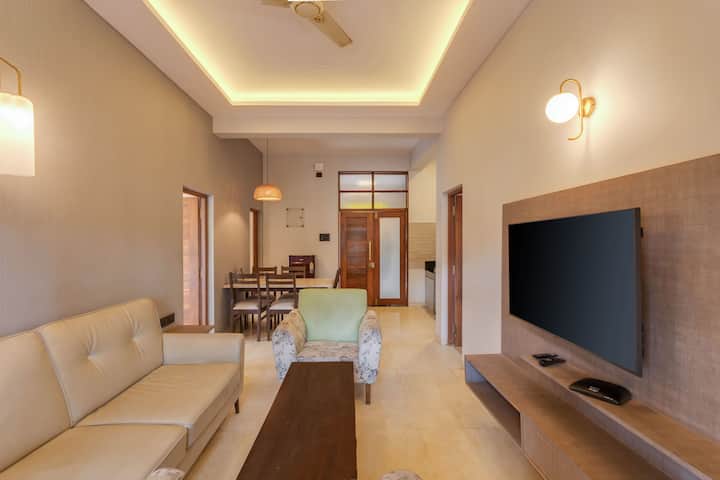 Living room image 3