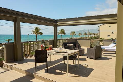 Terrace overlooking the sea in Pietra Ligure