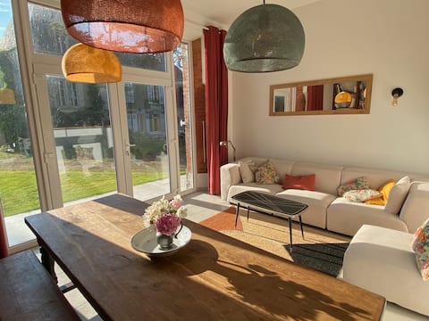 Felix & Fernande's House