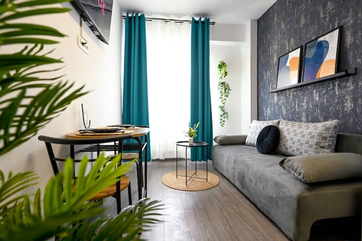 Timeless Retreat: 1br Nestled In The Old Town - Bukareszt