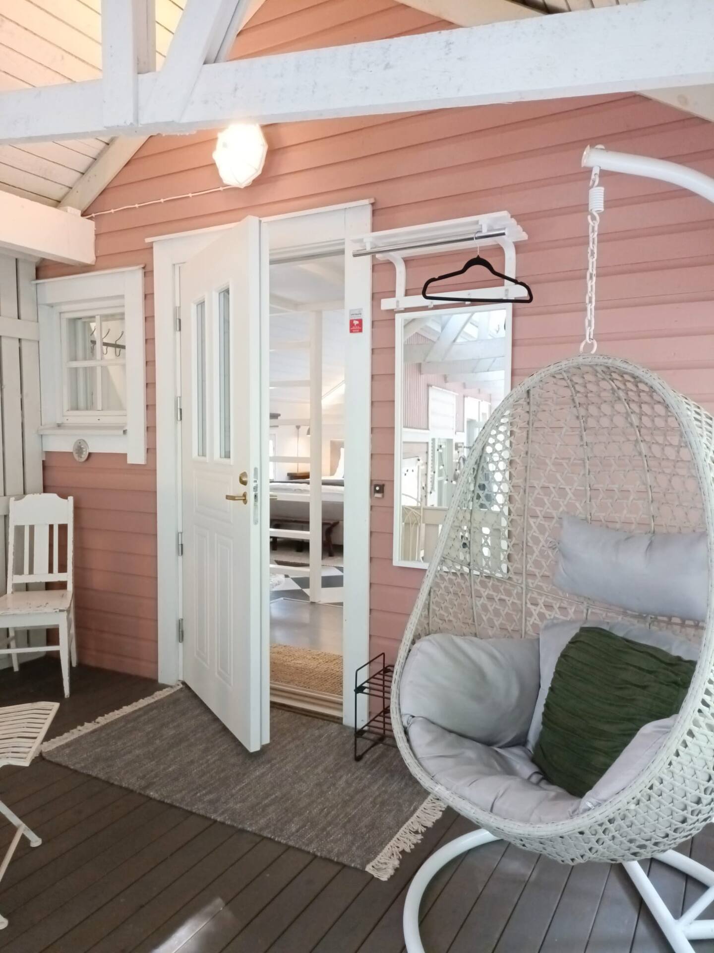 Villa Eevi - Loft-yksiö Lahden Jalkarannassa 3
