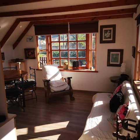 Top Airbnb: La Lobera Cabin in Quintero