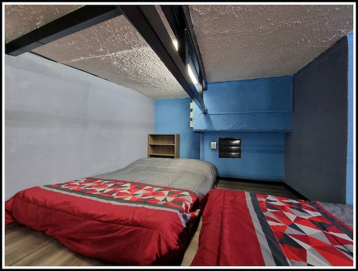 Двойни легла с удобни ортопедични матраци с мемори пяна