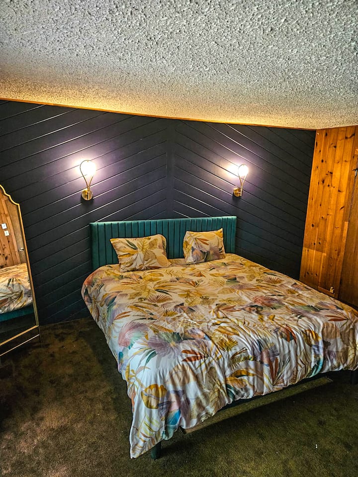 საძინებელი 1