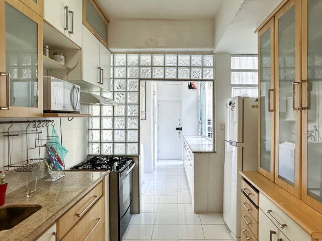 Apto. 3 quartos, esquina praia gallery image 5