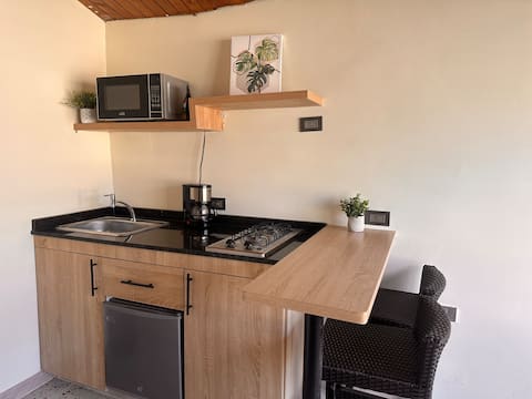 Top performing Airbnb: 102 Roldanillo Apartment/pool/grill/trail. in Roldanillo