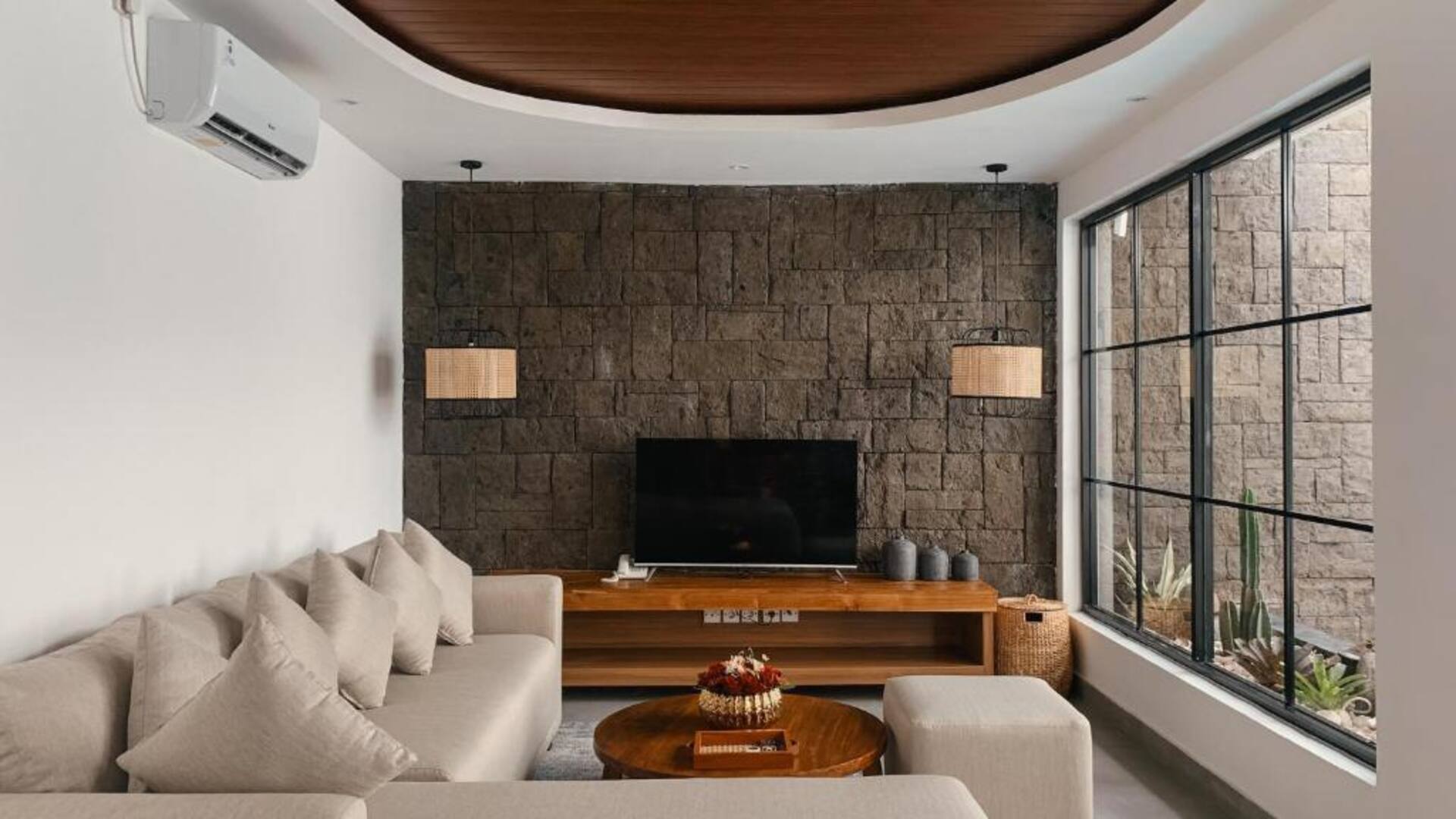 Beachside Surf Retreat 2 Bedroom Private Villa in Canggu 2