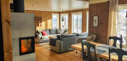 Cozy and modern family cabin on Mykingtoppen