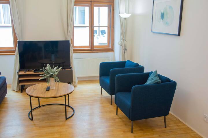 City Centre Apartment + Parking gallery image 3