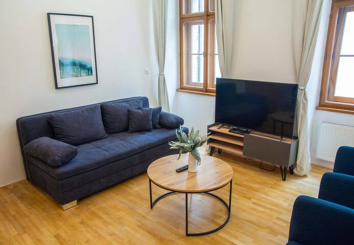 City Centre Apartment + Parking gallery image 2