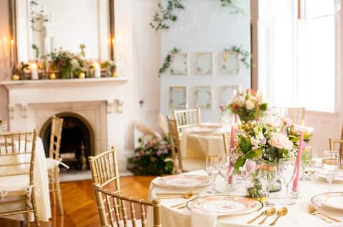 Luxury 9-Bedroom Home – Historic Newport Retreat