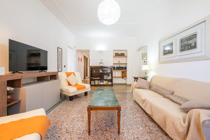 Casa Matilde, Appartamento In Centro - Cagliari