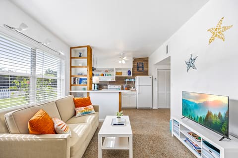 Popular Airbnb listing: Beachside Cottage 372-Walk to Beach! in Palm Bay / Melbourne / Titusville