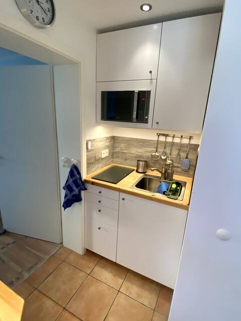 Successful Airbnb property: Stylish studio with terraces/parking Cologne-East in Köln