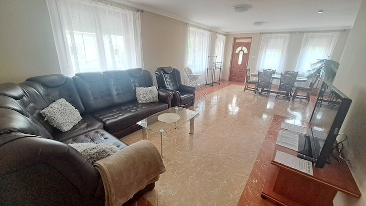 Balatoni Szállás Beno Apartman! - Balatonszárszó