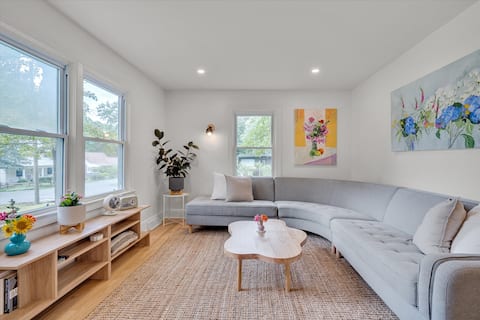 Successful Airbnb property: Ideally Located Modern Sanctuary - Newly Renovated in Carrboro