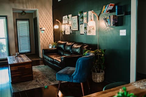 Top performing Airbnb: The Green House-Fayetteville in Fayetteville