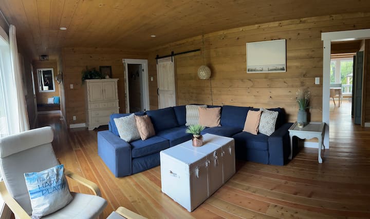 Charming Rustic 4 Season-cottage-steps From Beach - Gimli