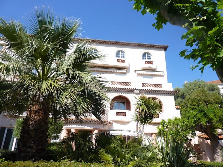Superbe T2 En Cv Parking Privé - Bandol