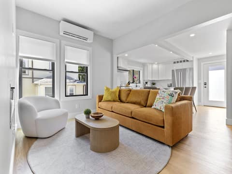 Top Airbnb: Stunning, New, 2BR Close Boston in South Shore