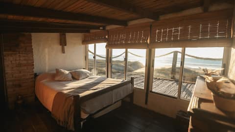 Windows on the Sea l