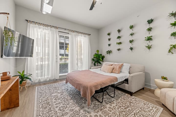 Organic Modern Retreat | 1 Br2bed | Pool & Gym - 達拉斯