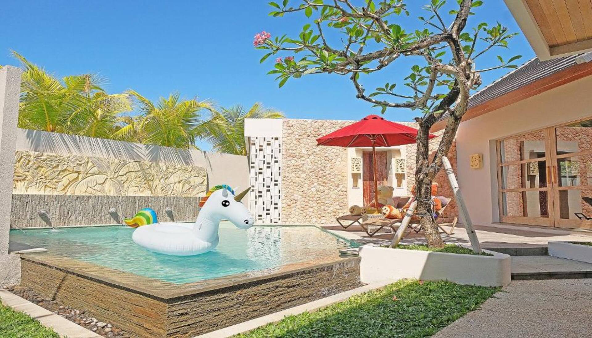 Romantic Coastal Hideaway 1 Bedroom Private Villa in Jimbaran 3