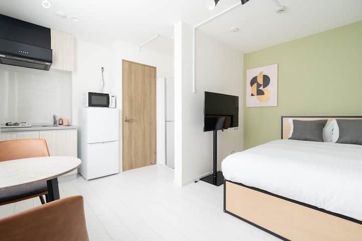 3 Train Lines! Stylish Designer Property/ C01 - Tokyo