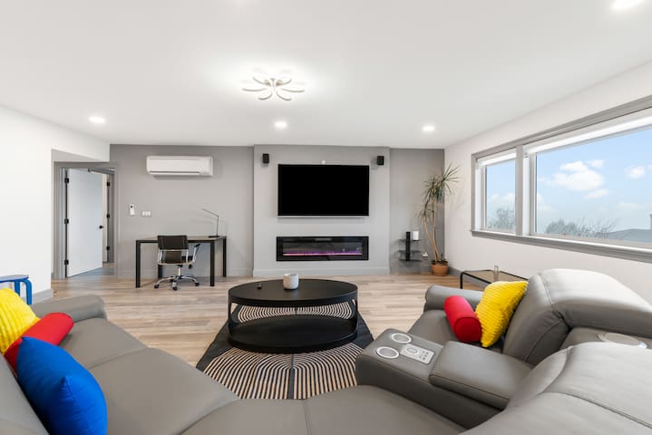 Skyline Sanctuary Ultimate Getaway Near Downtown