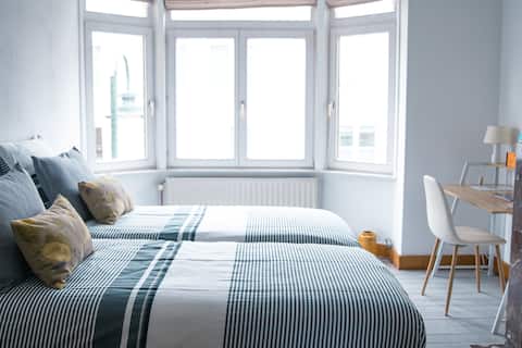 Top performing Airbnb: Brussels: Private accommodation in Forest Vorst