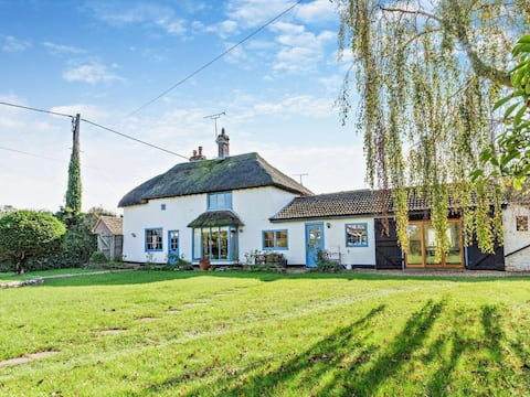 Thatched Cottage Jurassic Coast nr Durdle Door