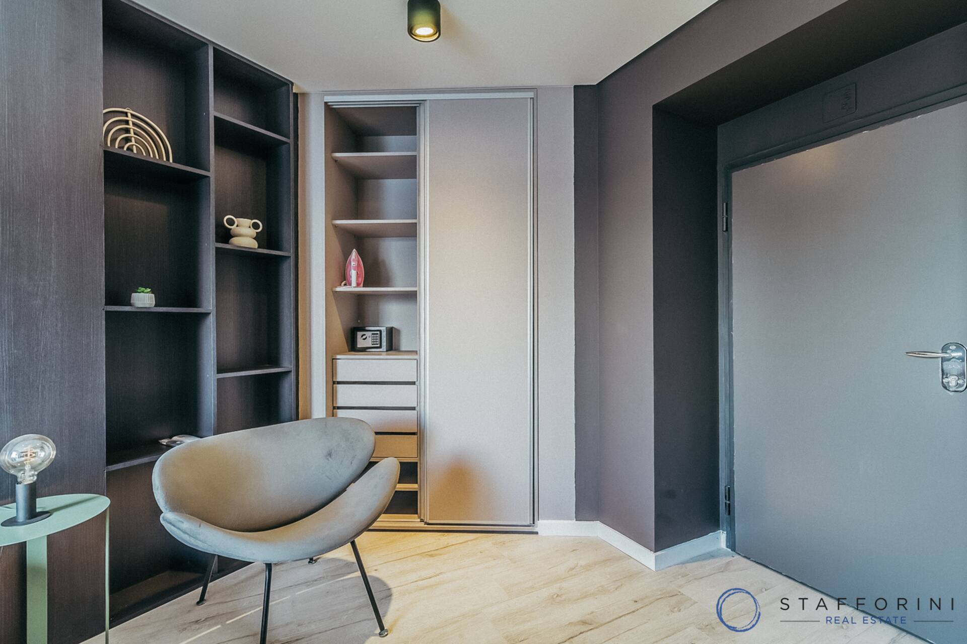 Modern stylish studio with pool